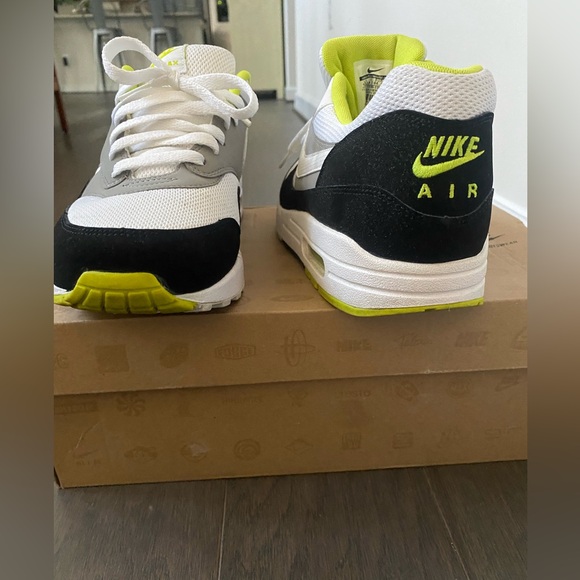 Nike Air Max 1 - Picture 6 of 7